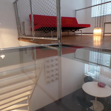 Szálloda Short Maff *